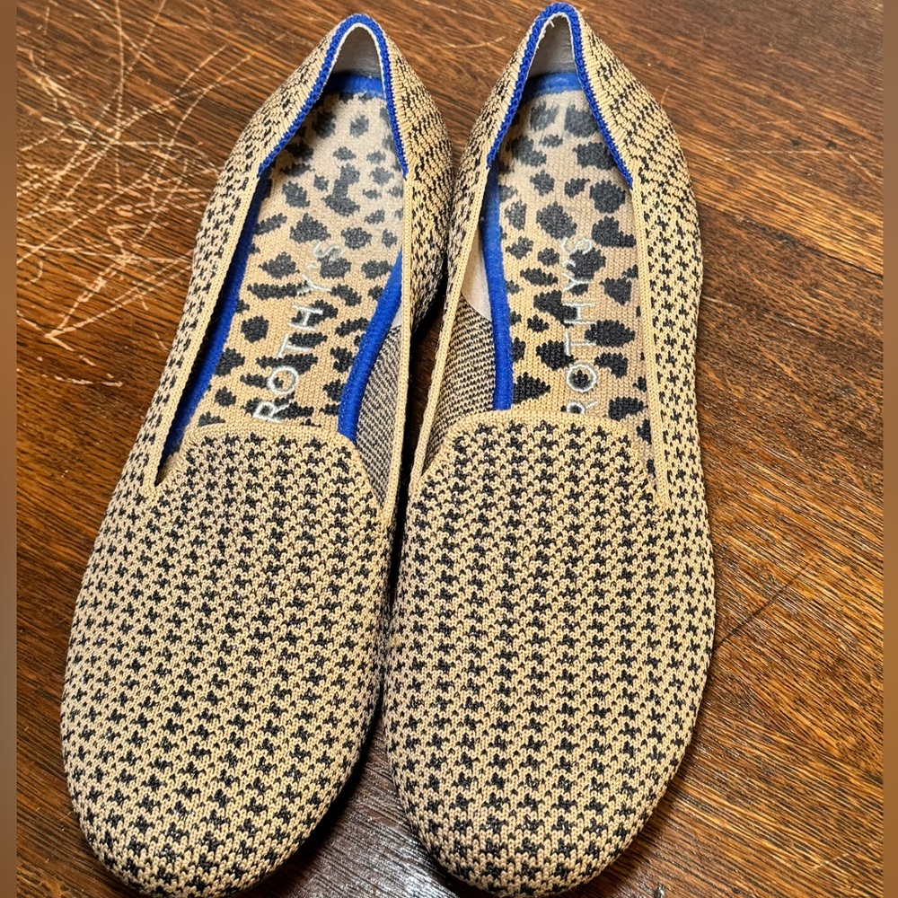 Rothy’s Gold Houndstooth Loafer. Size 8. Excellent Condition!